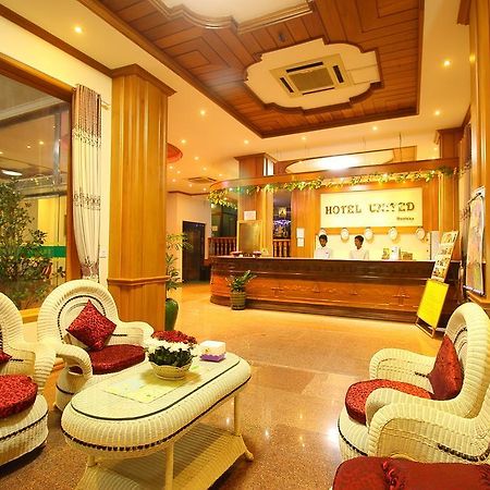 Hotel United Mandalay Exteriér fotografie